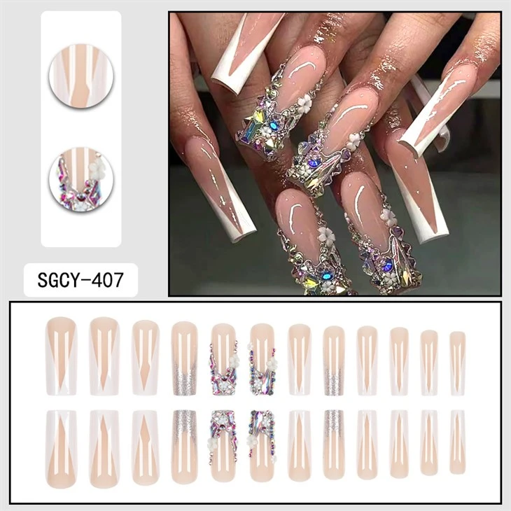 Faux ongles cercueil moyen avec strass