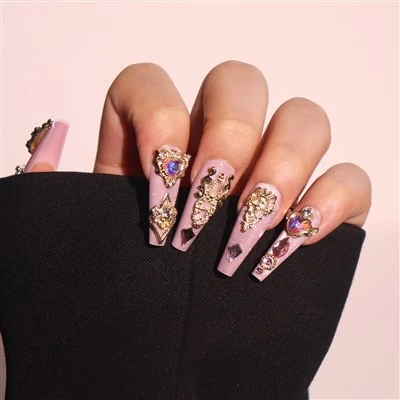 Ongles artificiels français de longueur moyenne
